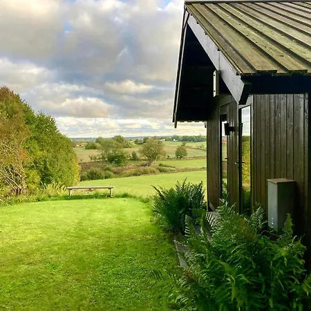 Feriehus Architect-designed Wooden House With Scenic View *